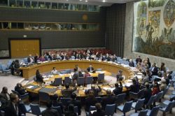 Rada Bezpieczeństwa jednogłośnie przyjmuje rezolucję dotyczącą utworzenia Komisji Budowania Pokoju